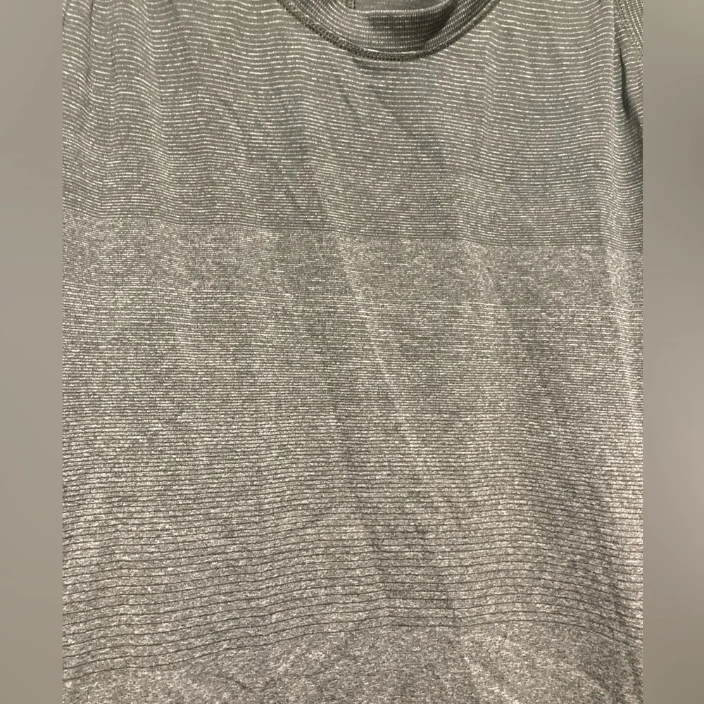 Athleta tank top - Picture 3 of 4